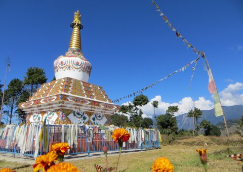 Bewundern Sie die prächtige Stupa in Nepal