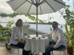 Barbara Luderer und Uwe Endres an der indischen Küste.