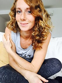 Yogalehrerin Annika Sukup