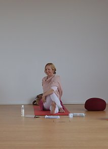 NEUE WEGE Yogalehrerein Alexa Albrecht
