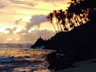 Malerischen Sonnenuntergang im Sinthnara Ayurveda Resort erleben