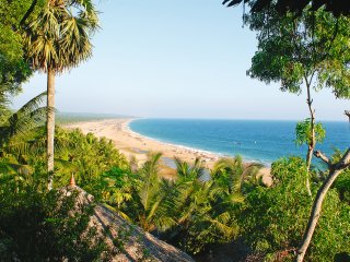 Herrlicher Ausblick von Nikkis Nest auf das blaue Meer