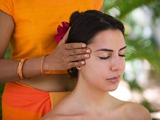 Genießen Sie das authentische Ayurveda-Kurprogramm im Surya Lanka