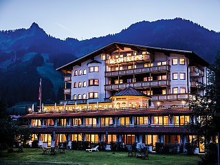 Das Naturhotel Lechlife in Tirol begrüßt Sie mit Gastfreundschaft und persönlichem Ambiente