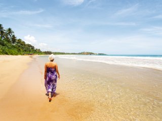 Genießen Sie die Ruhe bei einem ausgedehnten Strandspaziergang am kilometerweiten Sandstrand