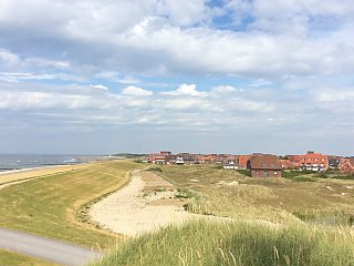 Genießen Sie die Weite der Landschaft auf der Insel Baltrum auf Wanderungen und Spaziergängen