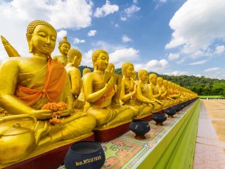 Asien Buddha Statuen Gold