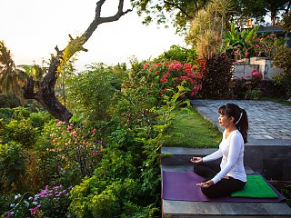 Kommen Sie bei einer Meditation im Grünen zur Ruhe