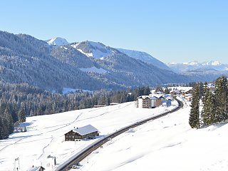 Zahlreiche Skilanglauf-Loipen verlaufen in unmittelbarer Nähe des Bio-Berghotels Ifenblick