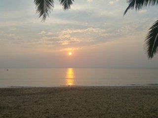 Entspannend ruhige Sonnenuntergänge am Nattika Beach Resort