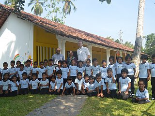 Herzlich Willkommen im Vorschulprojekt des Ayurvie Weligama Retreats auf Sri Lanka