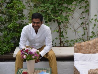 Es war ein inspirierender Abend mit Ayurveda-Arzt Dr. Vignesh Devraj, dem Leiter des Sitaram Beach Retreat in Indien