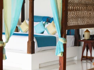 Genießen Sie modernen Komfort der Suite im Ayurvie in stilvoll hellem Design