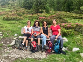 Wanderungen durch die herrliche Natur Südtirols stärken den Zusammenhalt der Gruppe