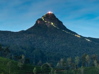 Der Adams Peak auf Sri Lanka - erleben Sie einen einmaligen Sonnenaufgang über den Wolken