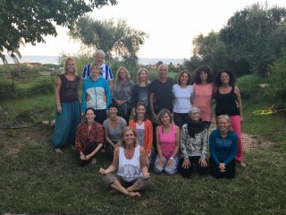 Unsere wundervolle Yogagruppe im Hotel Galanìas auf Sardinien.