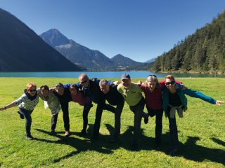 Yogapose fürs Gruppenbild... etwas wacklig geworden...