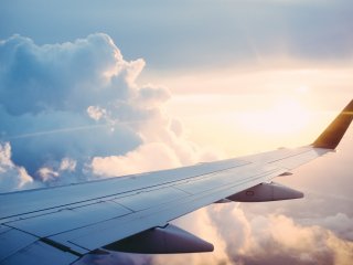 Hoch über den Wolken – die Schönheit am Reisen