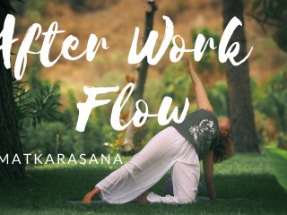 After Work Yoga Flow mit der Camatkarasana - perfekt nach einem langen Arbeitstag