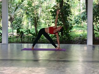 Lichtdurchflutete Yoga Shalas bieten den idealen Rückzugsort für intensive Yoga Praxis