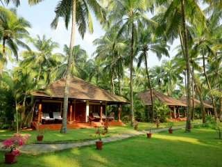 Von Ihrer Unterkunft spazieren Sie durch den schönen Garten des Nattika