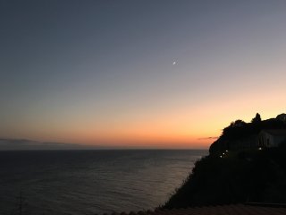 Sonnenuntergang über dem Atlantik im Hotel Alpino Atlantico