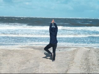 Yoga mit Aussicht auf die Nordsee