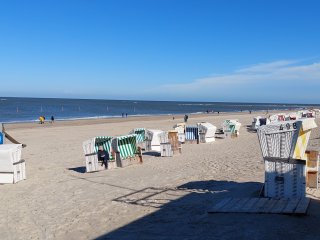 Entspannen Sie sich am weiten Strand von Baltrum