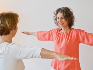 NEUE WEGE Yogalehrerin Hilde Peer