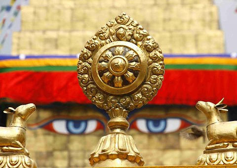 Die blauen Augen der Stupa in Kathmandu