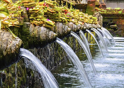 Ewig fließende Brunnen
