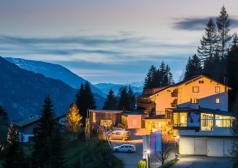 Entspannen Sie bei persönlicher Atmosphäre im Bio-Berghotel Ifenblick