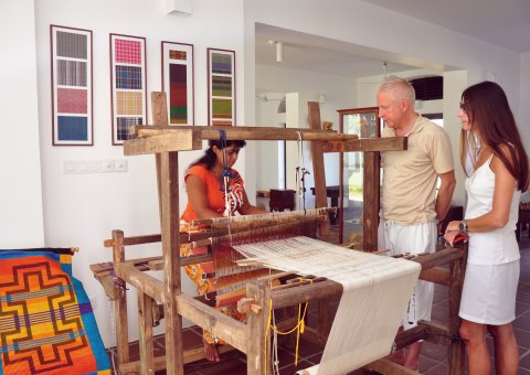 Ausstellungsraum für lokales Kunsthandwerk im Heritance Ayurveda Maha Gedara