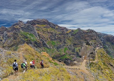 Erkunden Sie die wunderschöne Landschaft Madeiras beim Wandern