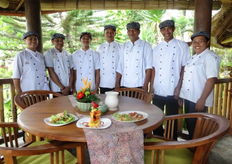 Das freundliche Küchenteam des Puri Dajuma