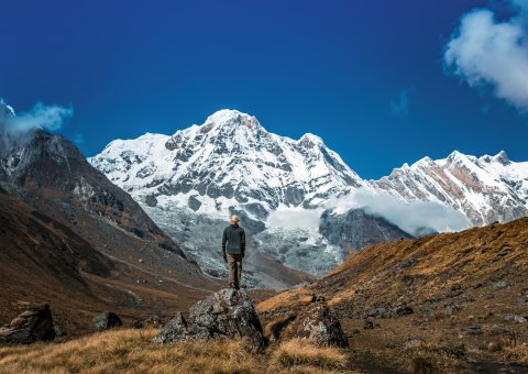 Die unwirklichen Himalaya Landschaften tun sich beim Trekking in Nepal vor Ihnen auf
