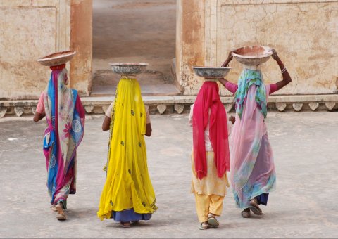 Erleben Sie am Amber Fort in Jaipur das bunte Leben Nordindiens