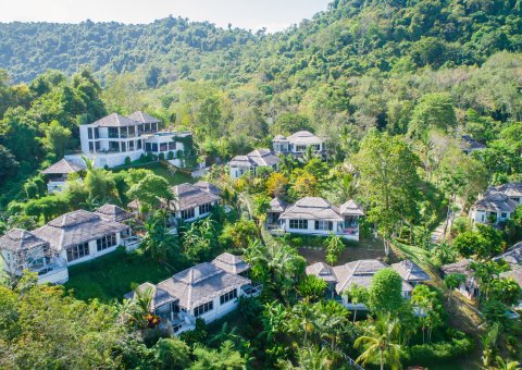Sie wohnen luxuriös in den Tropen auf Koh Yao