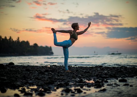 Mit den Yoga-Videos vom Prana Veda aus Bali können Sie Yoga mit Anleitung von Zuhause üben