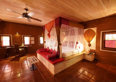 Im Deluxe Room des Ayurvie Sigiriya lässt es sich wunderbar entspannen