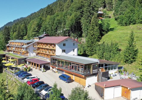 Blick auf das Bio Berghotel Ifenblick im Allgäu