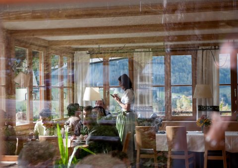 Probieren Sie die saisonalen und regionalen Produkte im Saalerwirt