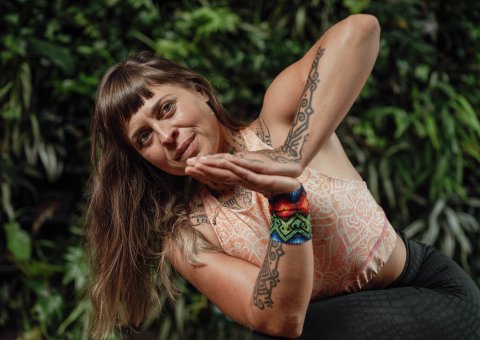 Yogalehrerin Fia Sonora