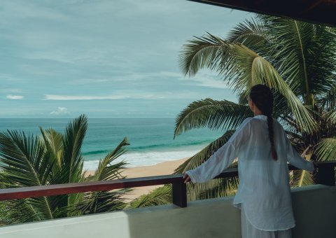 Wachen Sie auf und genießen Sie den Blick auf das weite Meer