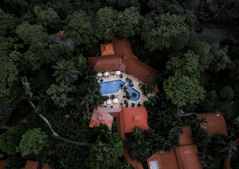Die Mawamba Lodge inmitten des Regenwalds