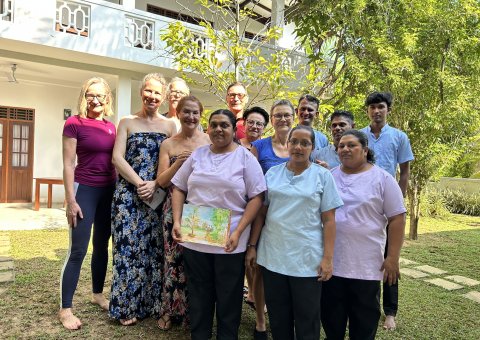 Gruppenfoto mit dem Team der Villa Safira