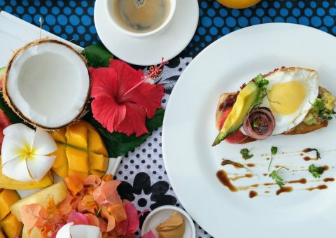 Frische Früchte und Frühstück im Sharazad Boutique Hotel