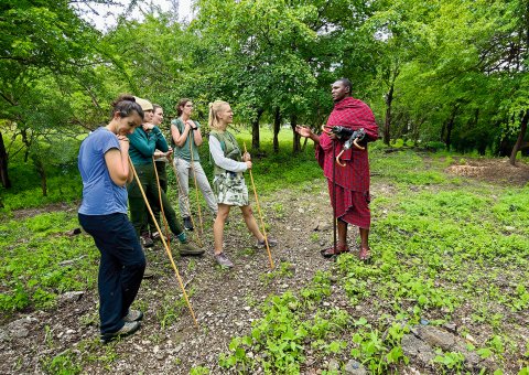 Die Maasai begleiten Sie durch den Busch Tansanias