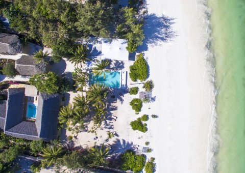 Das sharazad Boutique Hotel liegt direkt am weißen Sandstrand Sansibars