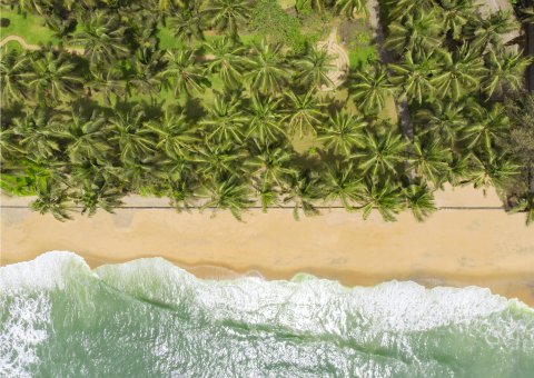 Der Strand vor dem Sitaram Beach Retreat lädt zu ausgiebigen Spaziergängen ein